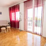 Apartman Ivana 2 *