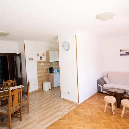 Apartment Ivana 2